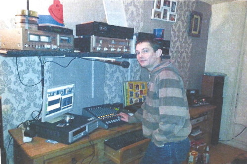 Radio Mustang 100 MHZ-2